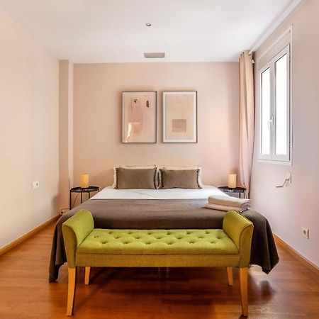 Elegant 3-Bedroom Apartment In The Heart Of Bcn Barcellona Esterno foto
